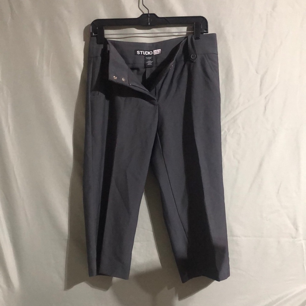 Studio 253 size 6 great Capri work Heather Grey work capris size 6